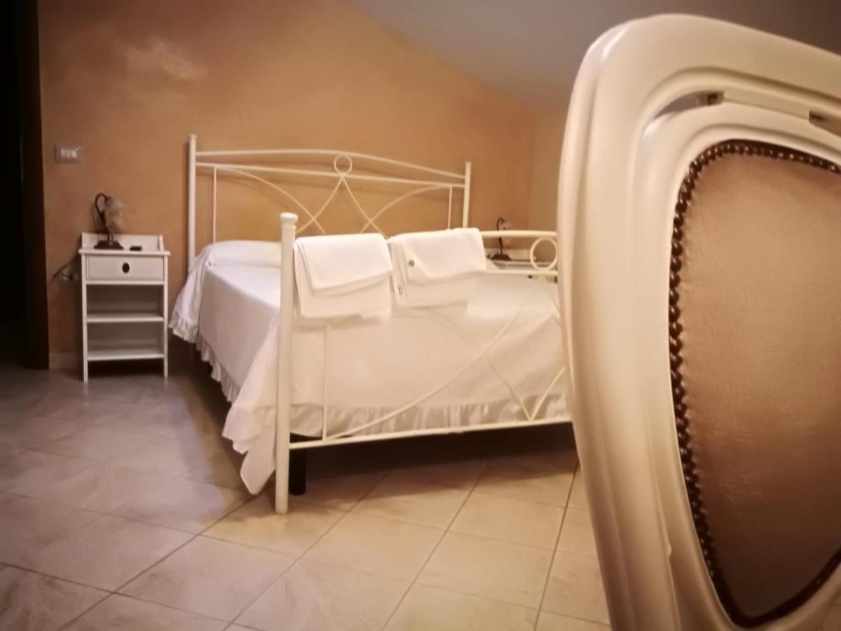 La Rosa Del Barone Bed & Breakfast Cancellara Bagian luar foto