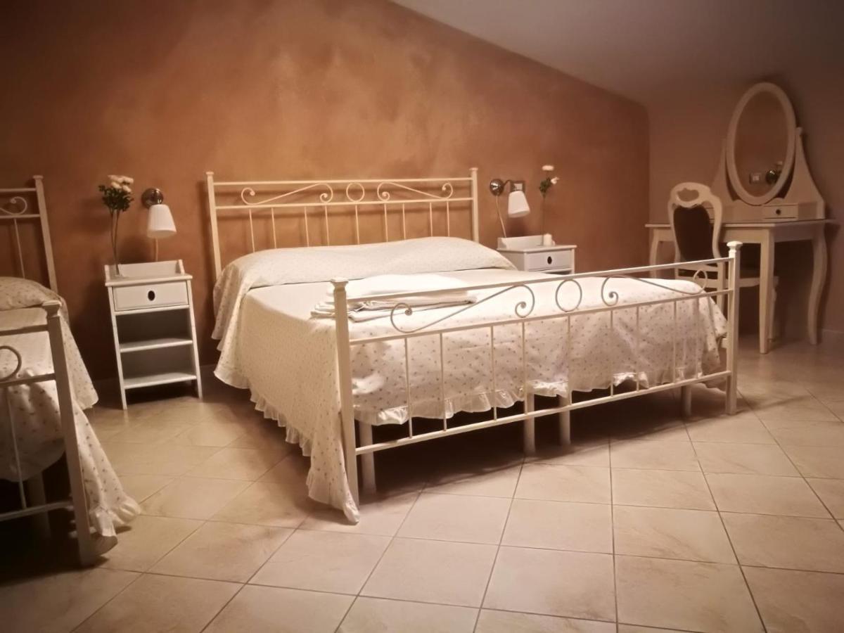 La Rosa Del Barone Bed & Breakfast Cancellara Bagian luar foto